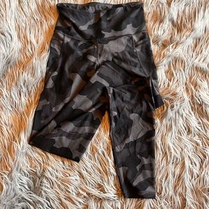 Camo leggings